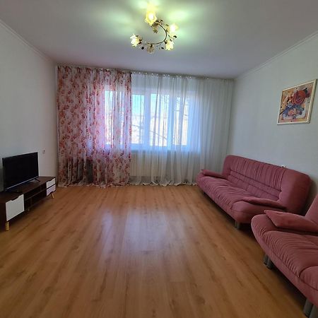 Apartament 2 Bedrooms, Botanica Chişinău Esterno foto