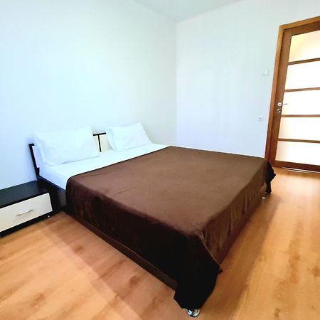 Apartament 2 Bedrooms, Botanica Chişinău Esterno foto