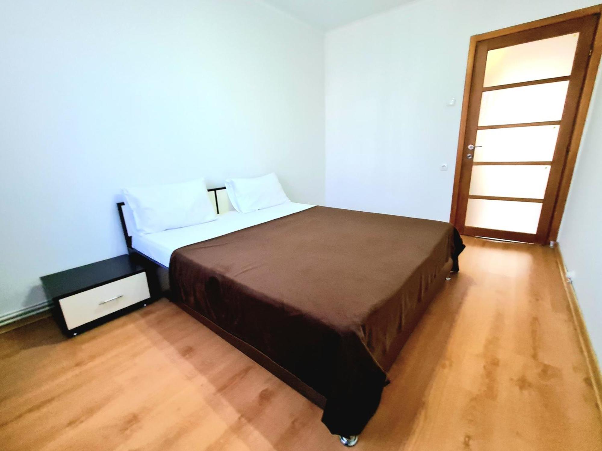 Apartament 2 Bedrooms, Botanica Chişinău Esterno foto